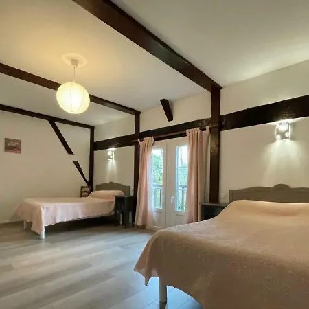 Casa vacanze Beyrie-sur-joyeuse, 6 Pièces, 10 Personnes - Fr-1-384-19 *
