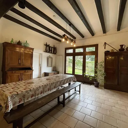 Beyrie-sur-joyeuse, 6 Pièces, 10 Personnes - Fr-1-384-19 Orsanco