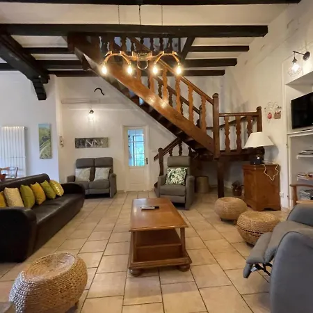 Beyrie-sur-joyeuse, 6 Pièces, 10 Personnes - Fr-1-384-19 Orsanco